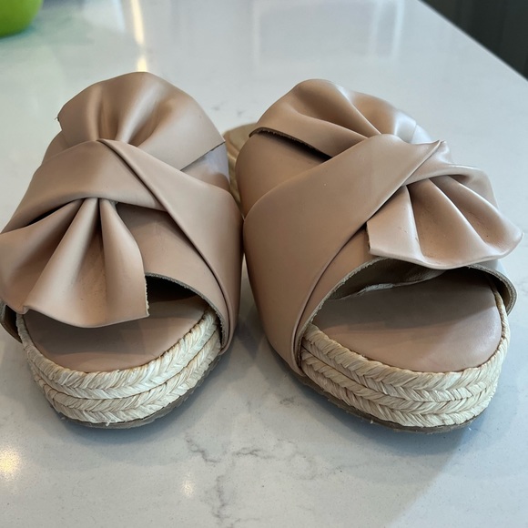 Kaanas X Tularosa Leather Bow Slide SOLD OUT on Revolve - Picture 6 of 9